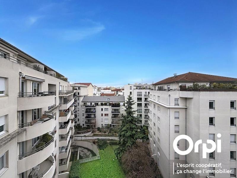 Appartement - 107 m² - 4 pièces