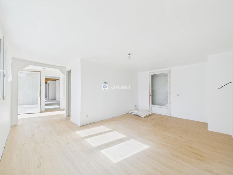 Maison - 187 m² - 6 pièces