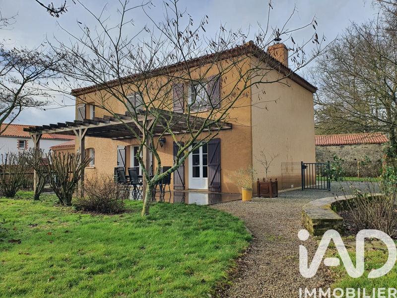 Maison - 155 m² - 6 pièces