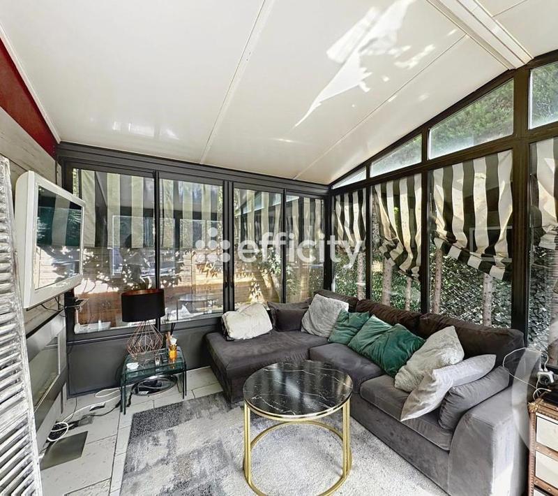 Maison - 90 m² - 3 pièces