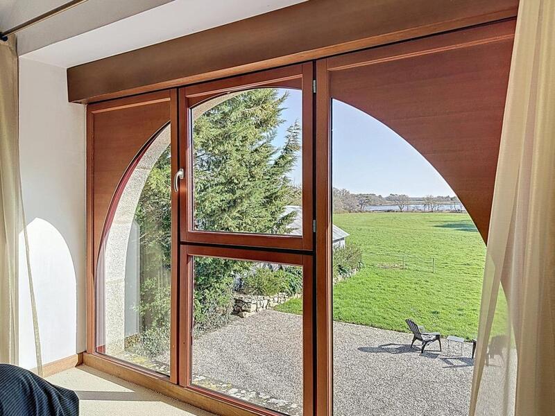 Villa - 220 m² - 8 pièces