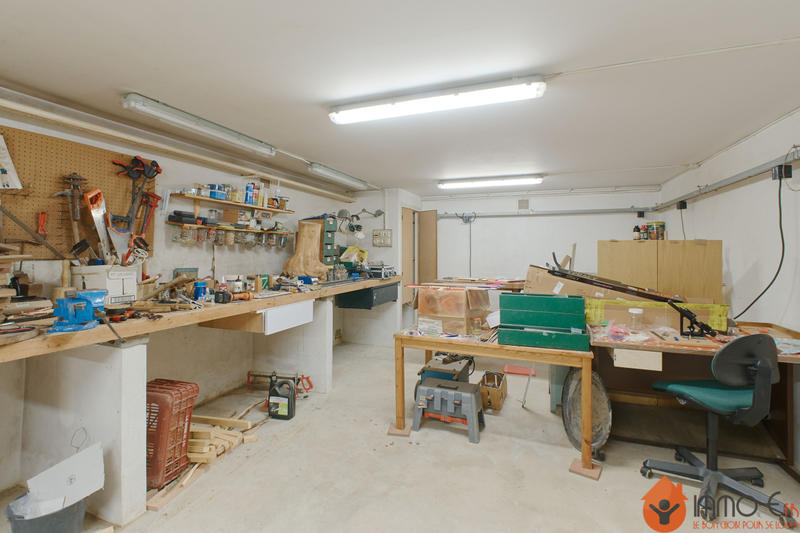 Maison - 270 m² - 10 pièces