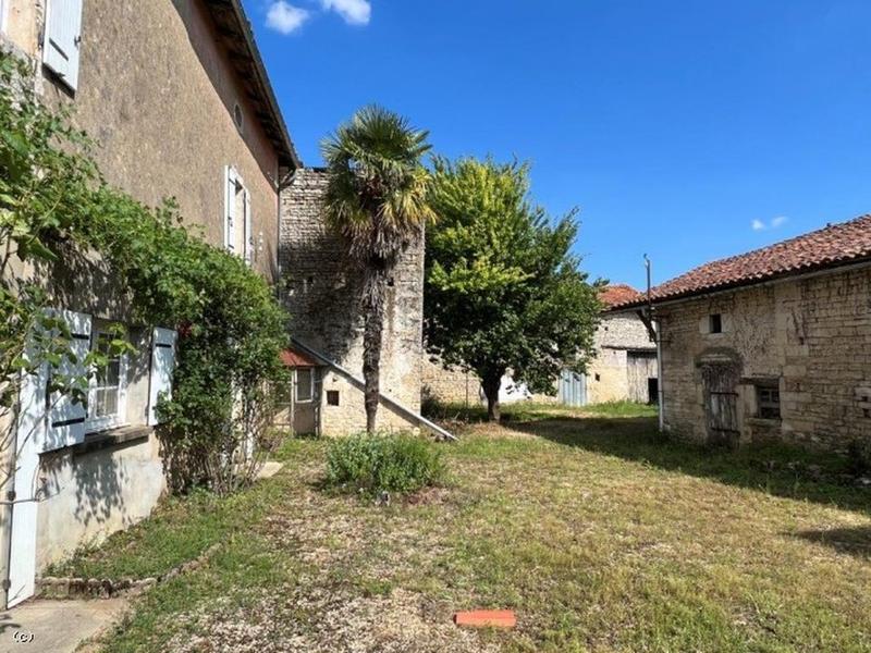Maison ancienne - 184 m² - 6 pièces