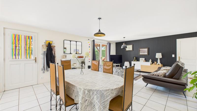 Maison - 85 m² - 5 pièces