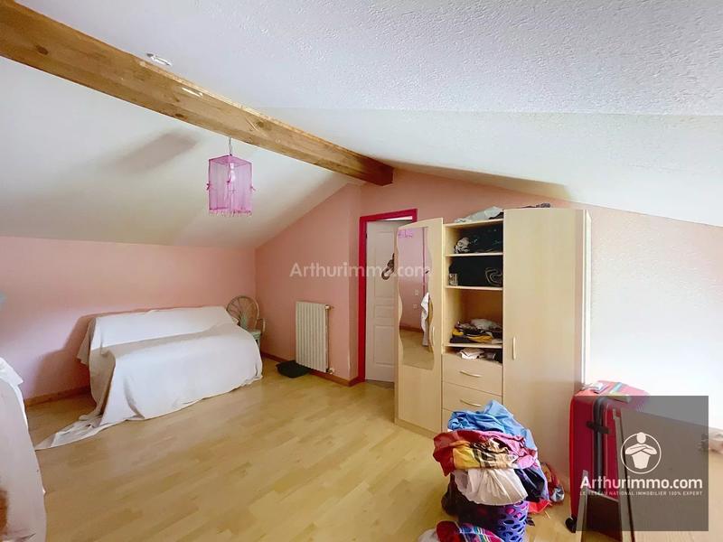 Maison - 206 m² - 7 pièces