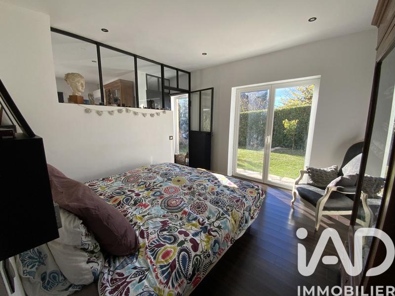 Maison - 210 m² - 8 pièces