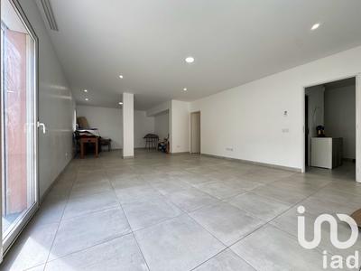 Maison - 225 m² - 7 pièces