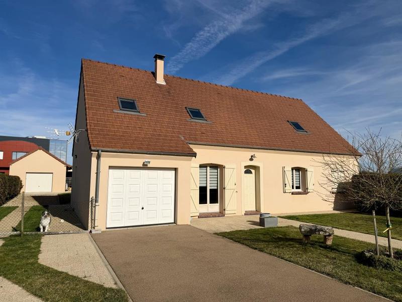 Pavillon - 150 m² - 8 pièces