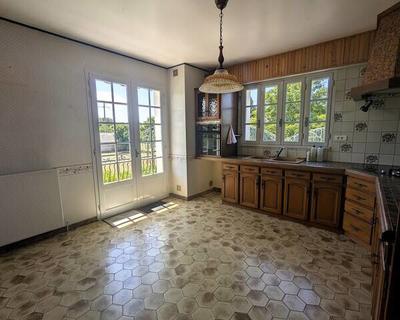 Maison - 185 m² - 7 pièces