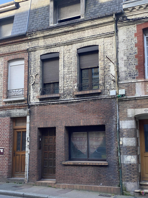 Maison - 104 m² - 5 pièces