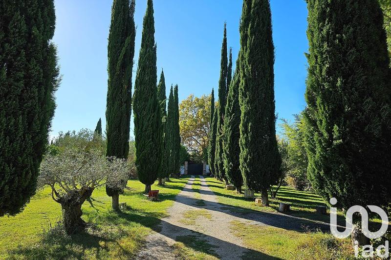 Maison - 210 m² - 7 pièces