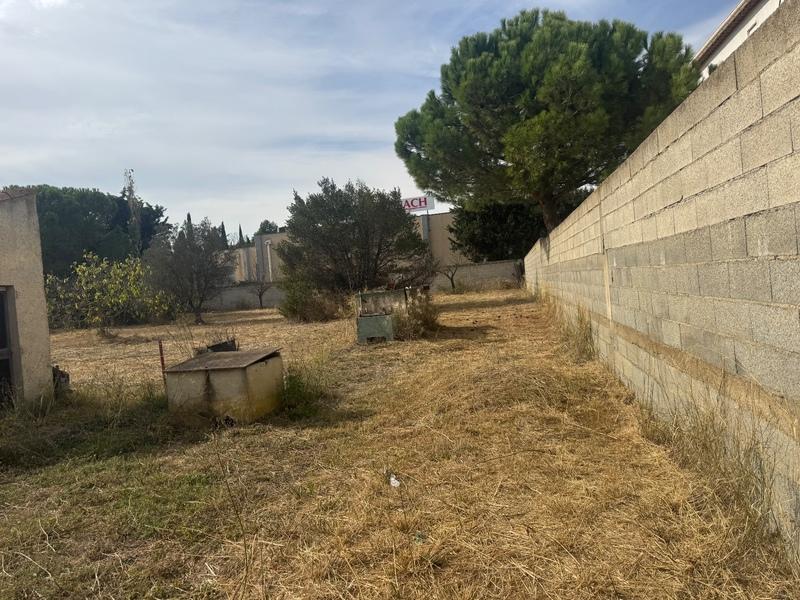 Terrain constructible - 5 997 m²