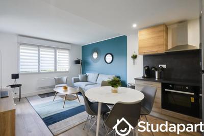 Chambre - 11 m² - 1 pièce