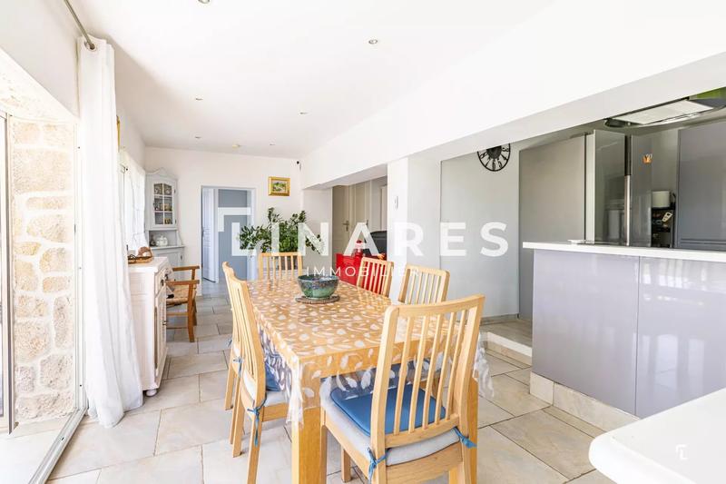 Maison - 174 m² - 5 pièces