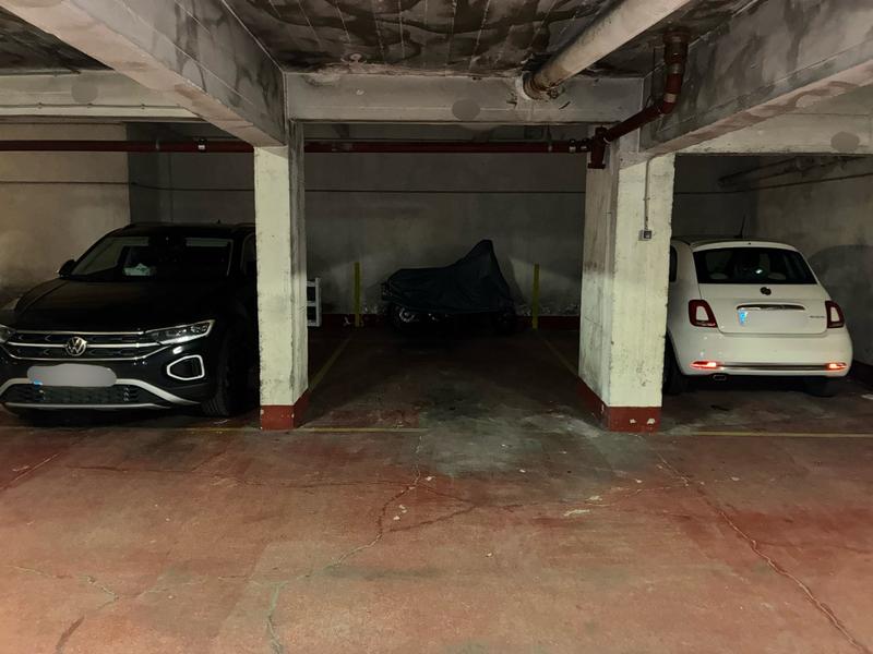 Parking / Garage - 14 m²