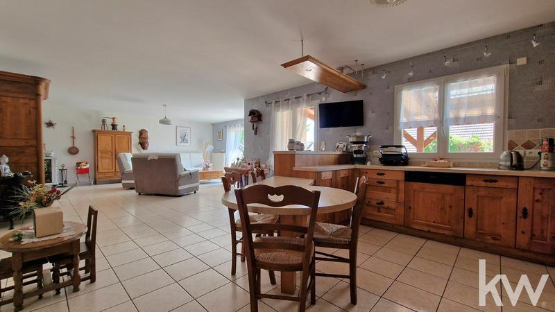 Maison - 189 m² - 8 pièces