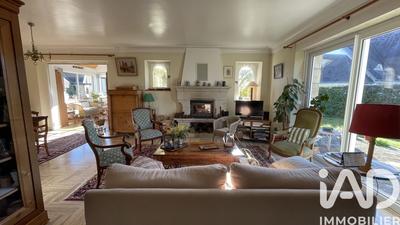 Maison - 187 m² - 8 pièces