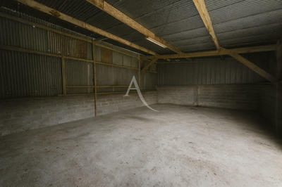 Maison - 200 m² - 4 pièces