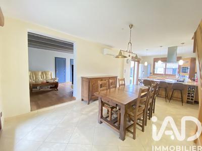 Maison - 104 m² - 5 pièces