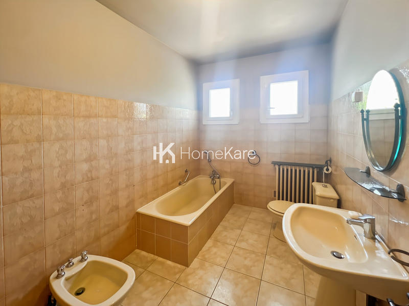 Maison - 166 m² - 5 pièces