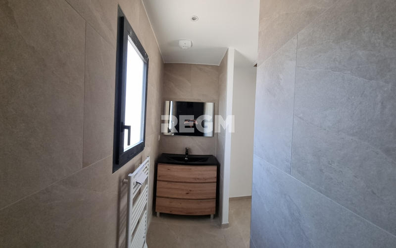 Maison - 105 m² - 4 pièces