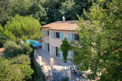 Maison - 144 m² - 5 pièces