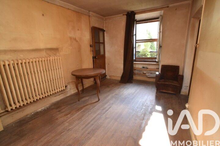 Maison de village - 117 m² - 9 pièces