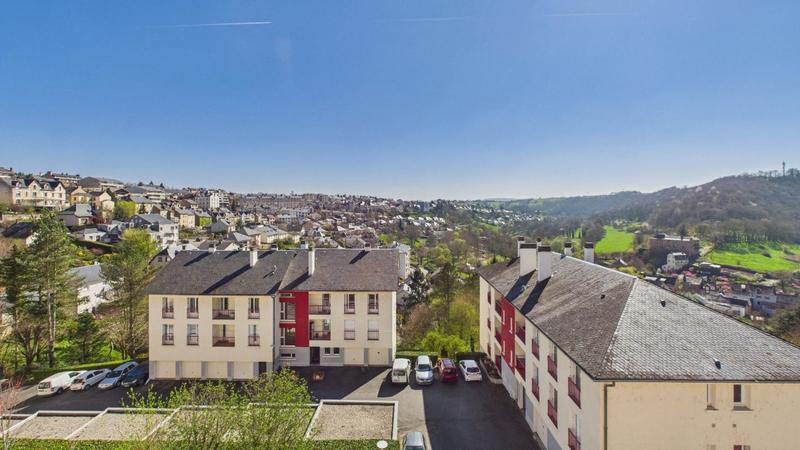 Appartement - 77 m² - 3 pièces