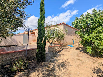 Villa - 100 m² - 5 pièces