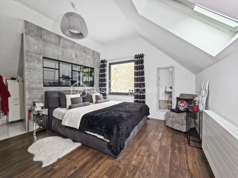 Pavillon - 150 m² - 6 pièces