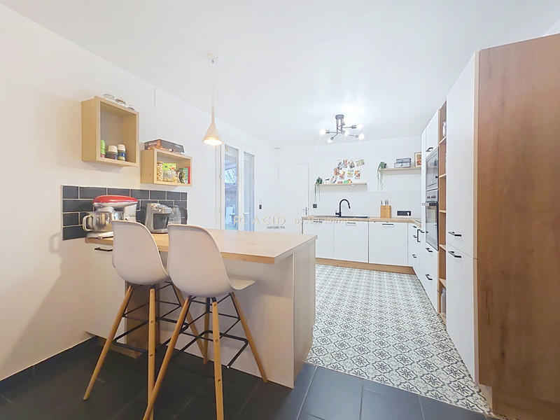 Maison - 128 m² - 7 pièces