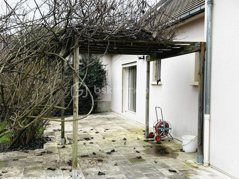 Propriété - 269 m² - 13 pièces