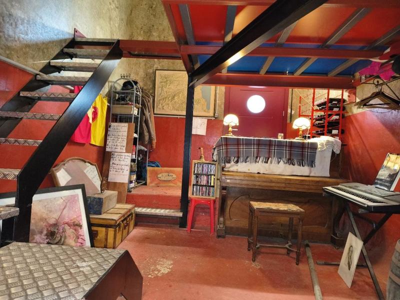 Maison - 250 m² - 5 pièces