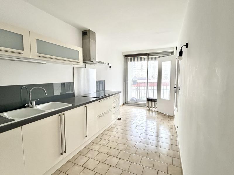Appartement - 97 m² - 5 pièces