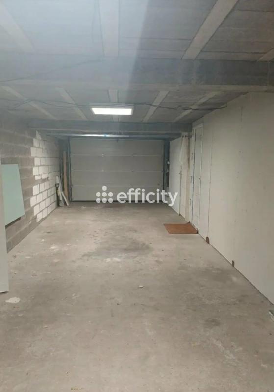 Pavillon - 250 m² - 10 pièces