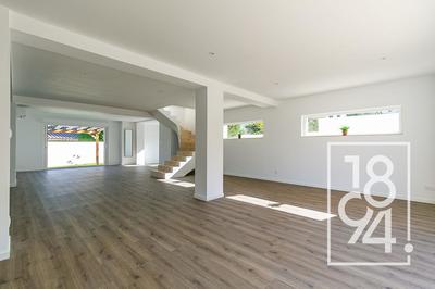 Villa - 190 m² - 6 pièces