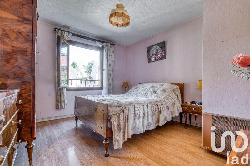 Maison - 94 m² - 5 pièces