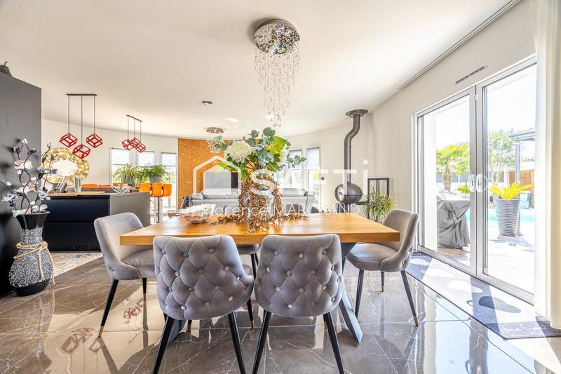 Maison - 130 m² - 5 pièces