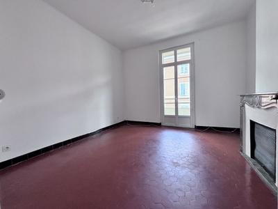 Appartement - 102 m² - 4 pièces