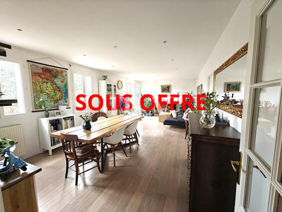 Appartement - 105 m² - 5 pièces