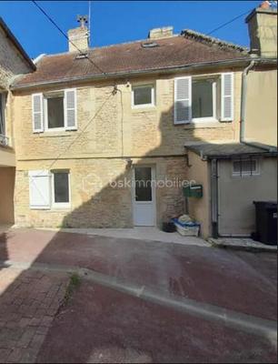 Maison de bourg - 47 m² - 3 pièces