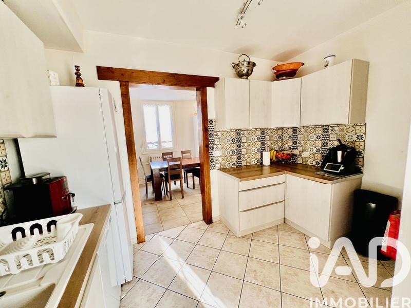 Maison - 99 m² - 6 pièces