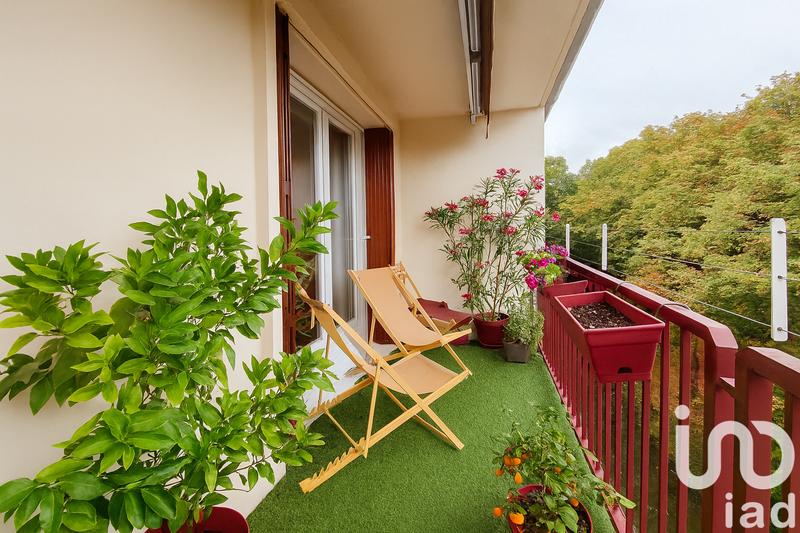 Appartement - 95 m² - 5 pièces