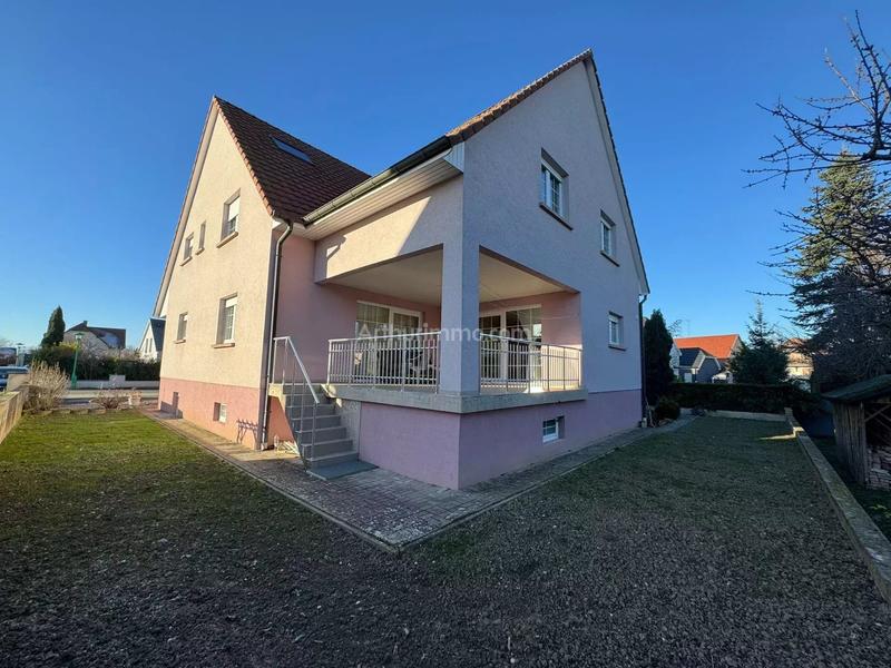 Maison - 312 m² - 12 pièces