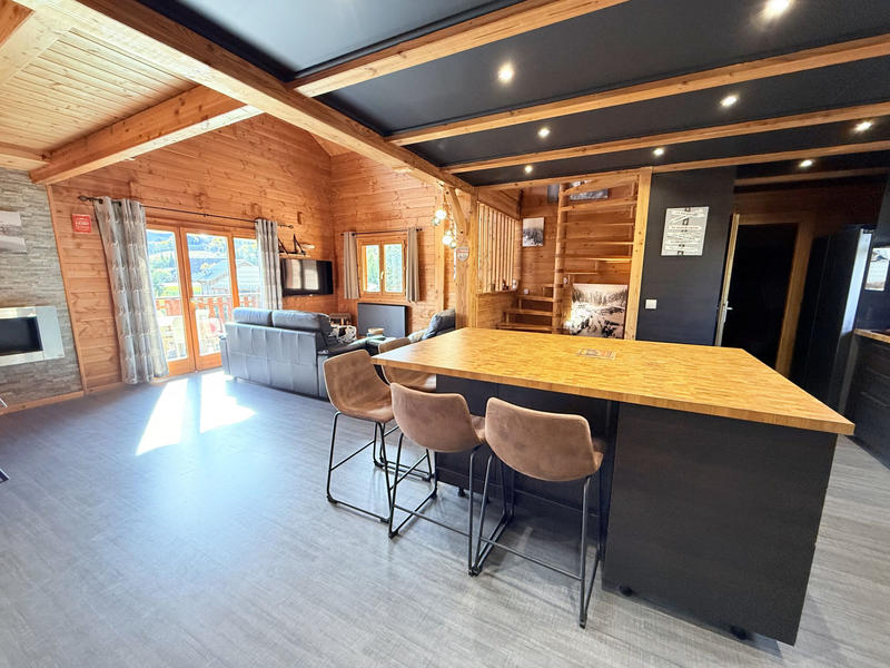 Châlet - 182 m² - 7 pièces