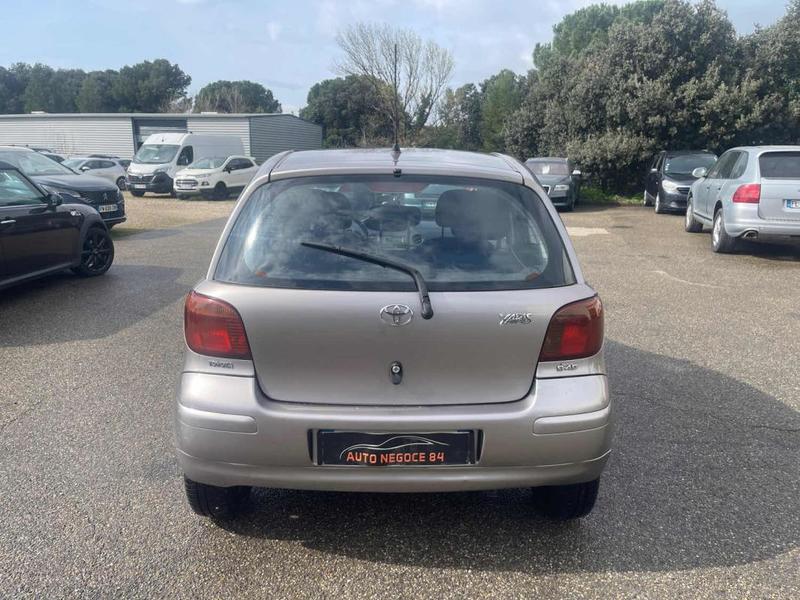 Toyota Yaris 75 d-4d Terra 5p