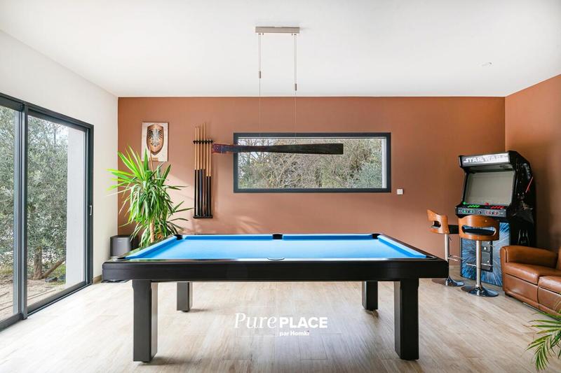 Maison - 197 m² - 6 pièces