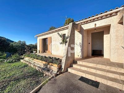 Maison - 147 m² - 4 pièces