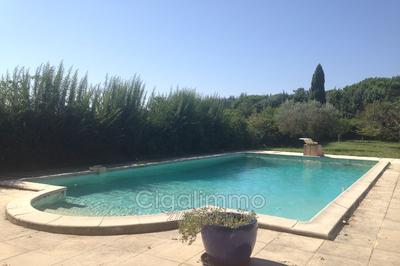 Villa - 190 m² - 9 pièces