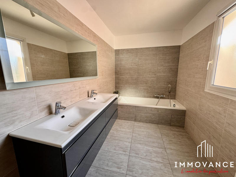 Maison - 143 m² - 5 pièces